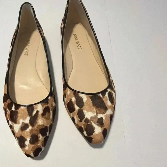 Nine West Shoes - NIne West Women Size 6.5 Flats Leopard Leather Almond Toe Classic Preppy Nuetral